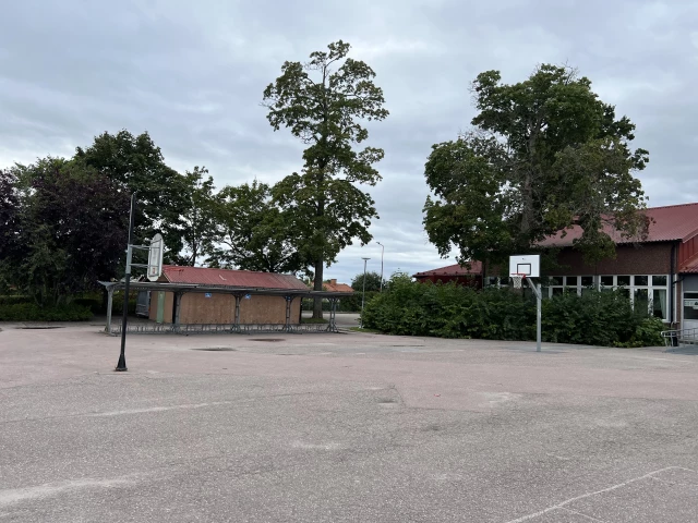 Profile of the basketball court Tunabergskolan, Uppsala, Sweden