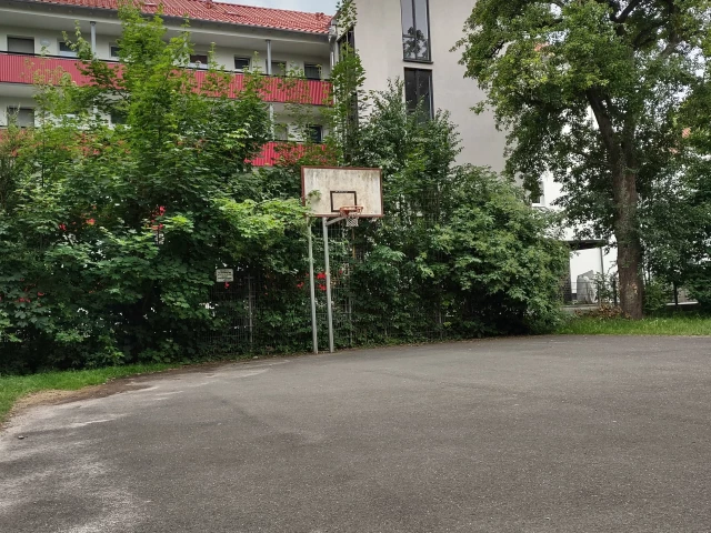Profile of the basketball court Stralsunder Weg Hoop, Göttingen, Germany