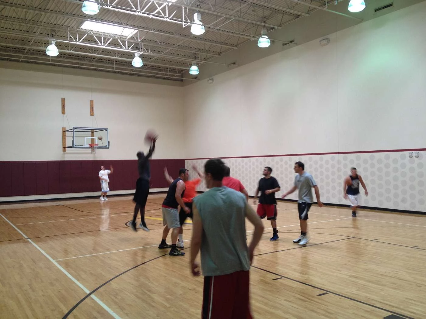 Bridgeville, PA Basketball Court: LA Fitness - Courts of the World
