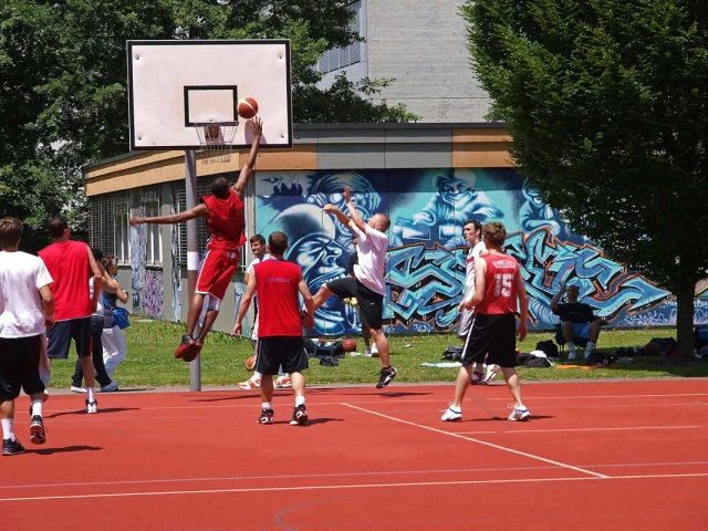 Onther shot of the AND1 Tournament in 2009.