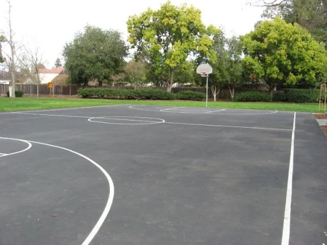 Peers Park Basketball Court in Palo Alto