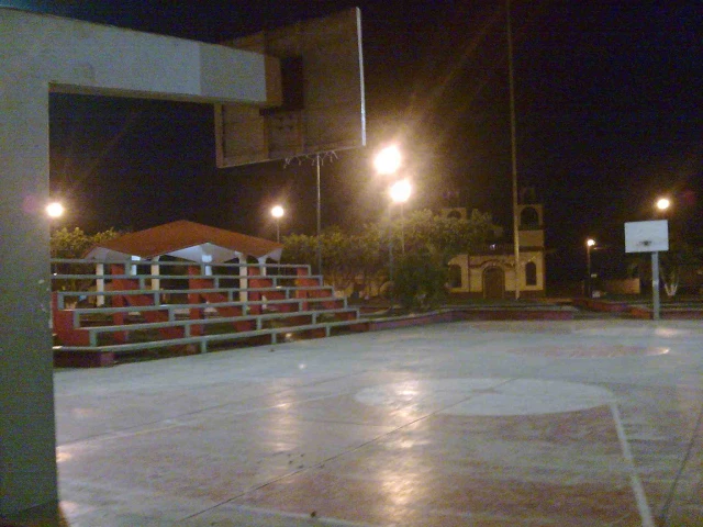 Profile of the basketball court Sabanita Basketball Court, Espinal, Mexico