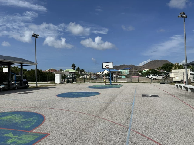 Profile of the basketball court Terrain de basket, Grand Case, Guadeloupe