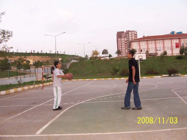 Profile of the basketball court Uĝur Mumcu Court, Istanbul, Turkey