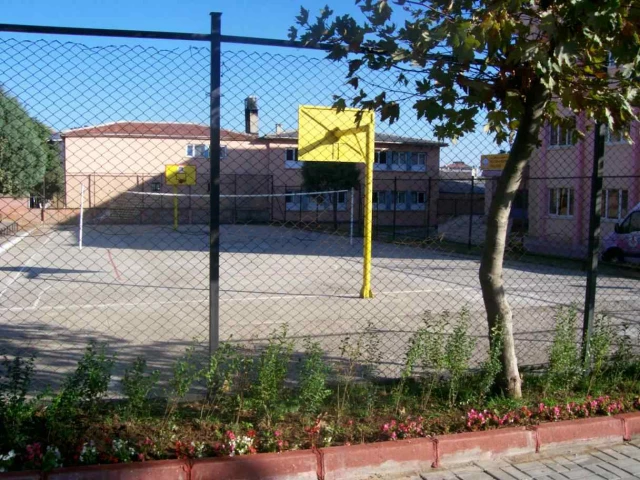 Profile of the basketball court Paşabayır Court, Bandirma, Turkey