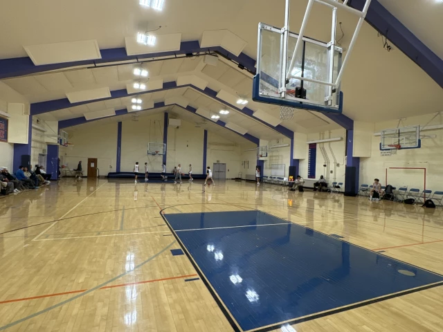 Profile of the basketball court Tamalpais High School Main Gym, Mill Valley, CA, United States