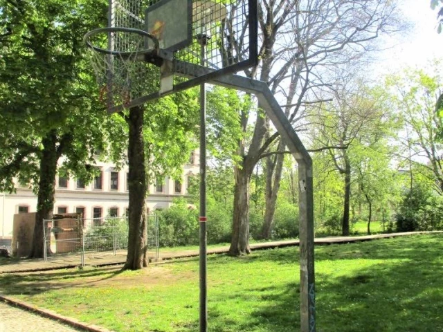 Profile of the basketball court Korb Lessingplatz, Chemnitz, Germany