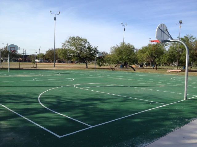 Profile of the basketball court Father Thimothy Benavides Park, San Antonio, TX, United States
