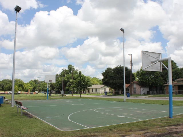 Profile of the basketball court Cassiano Park, San Antonio, TX, United States