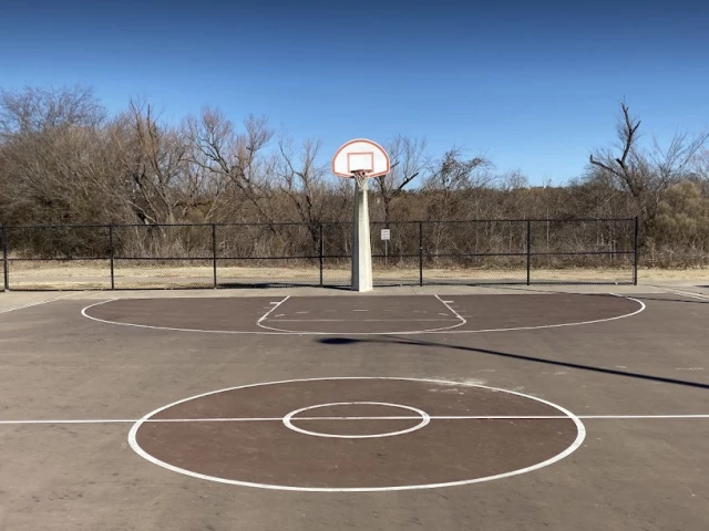 Profile of the basketball court Archgate Park, Plano, TX, United States