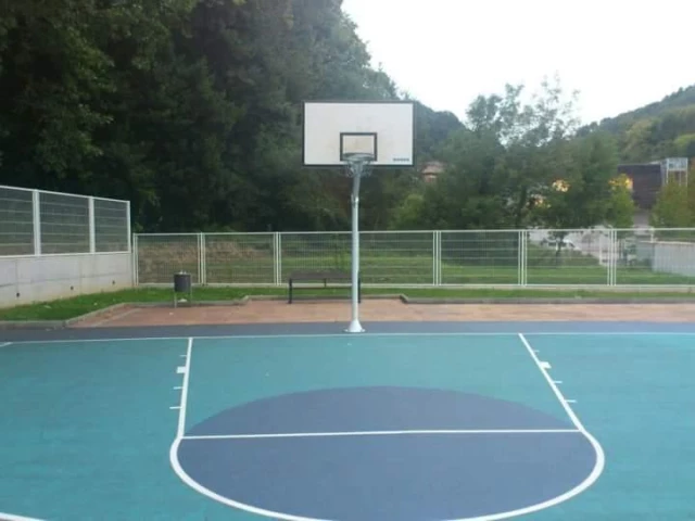 Profile of the basketball court Antiguo´s Battleground, San Sebastian, Spain