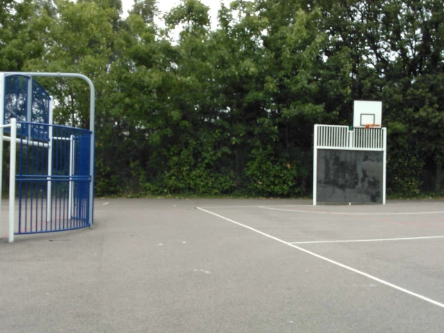 Profile of the basketball court Vestry Park, London, United Kingdom