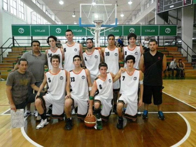 Profile of the basketball court Universidad Nacional de la Matanza, San Justo, Argentina