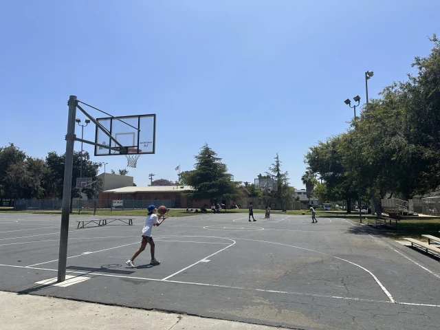 Profile of the basketball court Penmar Rec Center, Venice, CA, United States