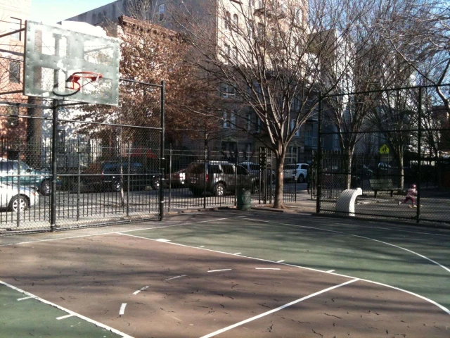 Profile of the basketball court Berry Playground, Brooklyn, NY, United States