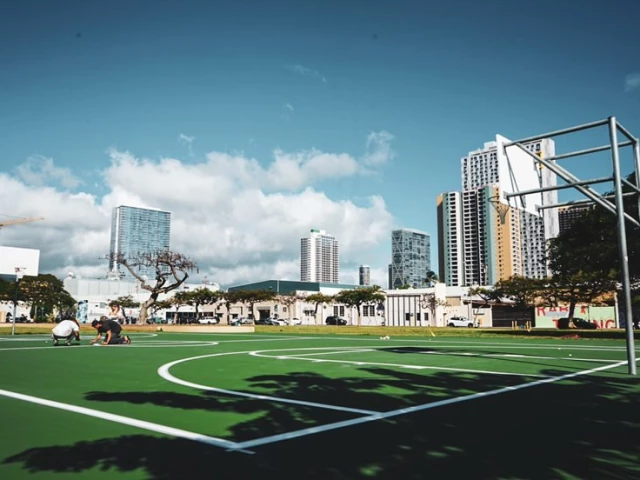 Profile of the basketball court Mother Waldron Playground, Honolulu, HI, United States