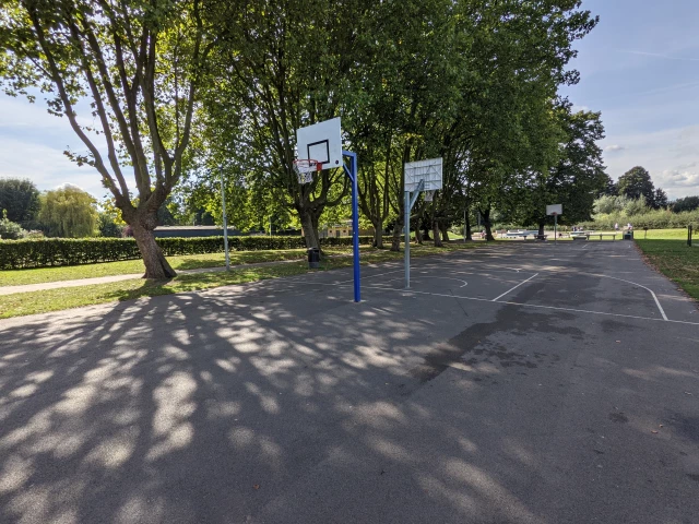 Profile of the basketball court Lloyd and Aveling Park, Walthamstow, United Kingdom