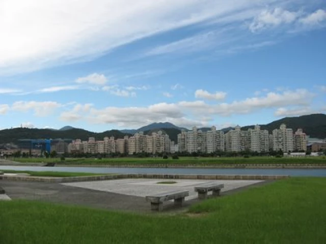 Profile of the basketball court Da-Jia Riverside Park, Taipei, Taiwan