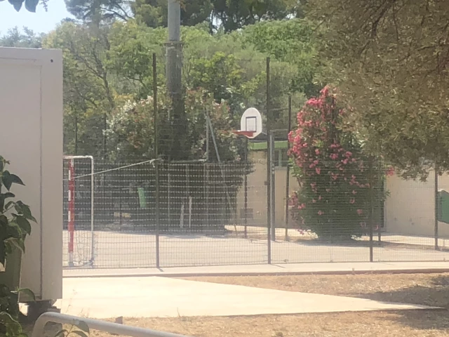Profile of the basketball court Chemin de l'Oratoire, Toulon, France