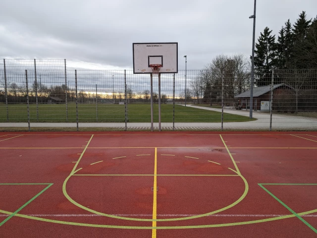 Profile of the basketball court Grasbrunn Sportpark, Grasbrunn, Germany
