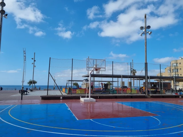 Profile of the basketball court Playa de las Canteras, Las Palmas de Gran Canaria, Spain