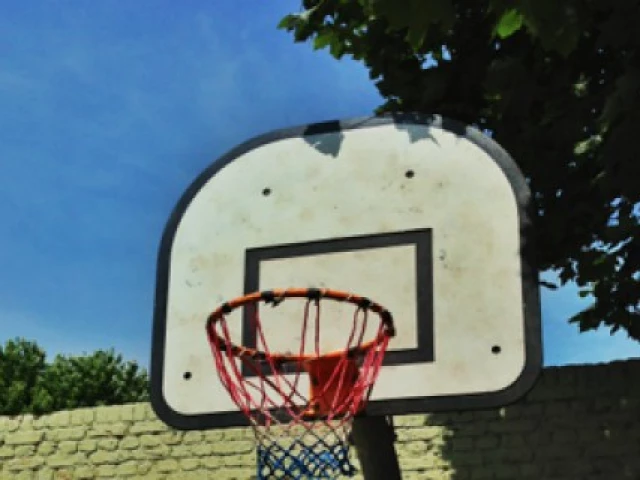 Profile of the basketball court North Sheen (Half Court), Kew, Richmond, London, United Kingdom
