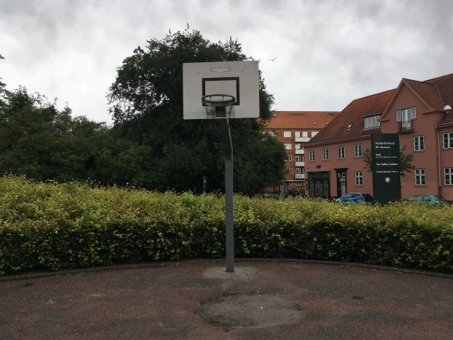 Profile of the basketball court Sønderjyllands Alle, Frederiksberg, Denmark