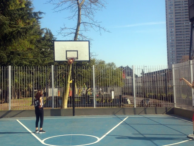 The Plaza Caballito Basketball Court