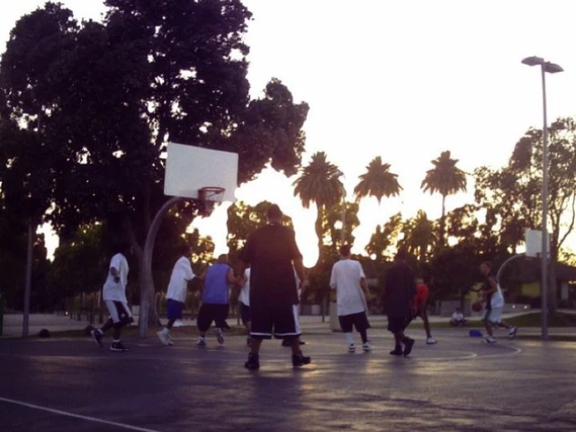 Profile of the basketball court Virginia Avenue Park, Santa Monica, CA, United States