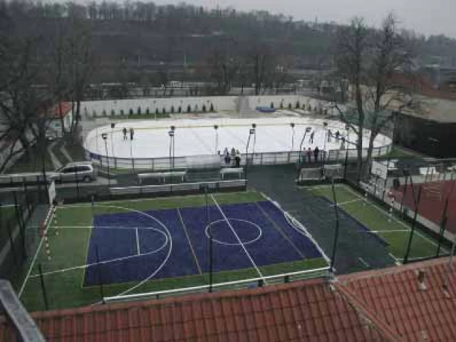 The basketball court close to the Vltava river.
