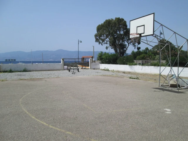 Profile of the basketball court Playground Catona, Reggio Calabria, Italy