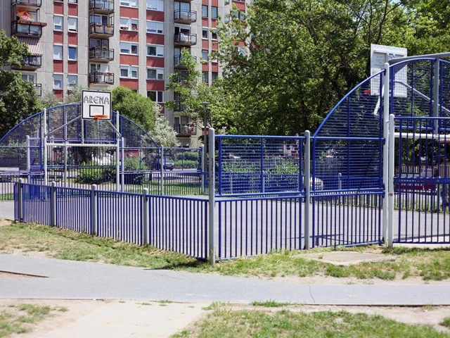Profile of the basketball court Dunadűlő 1., Budapest, Hungary
