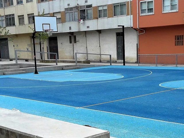Profile of the basketball court Sartaña, Ferrol, Spain