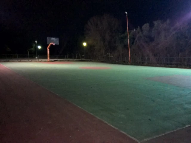 full court (by night)