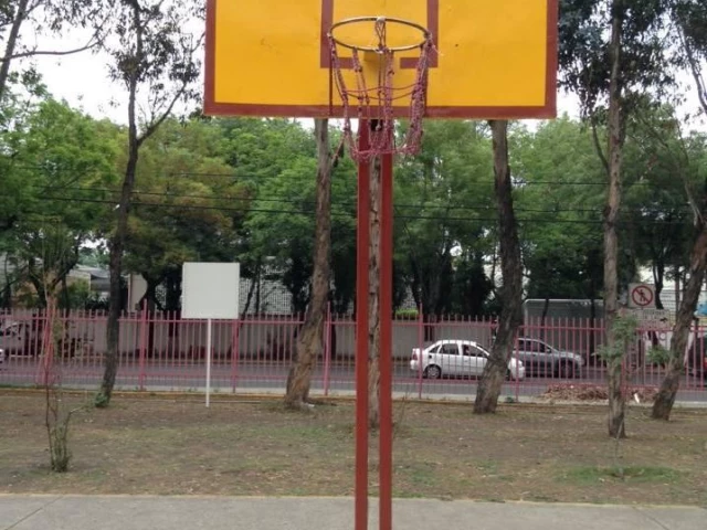 Profile of the basketball court Parque deportivo 'Los Culhuacanes', Ciudad de México, Mexico