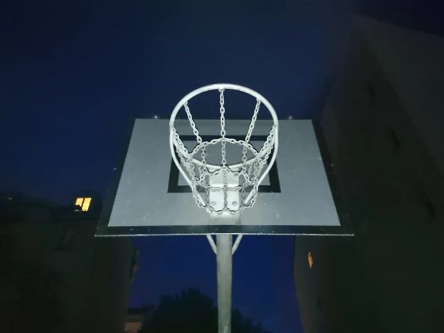 Basket - East side