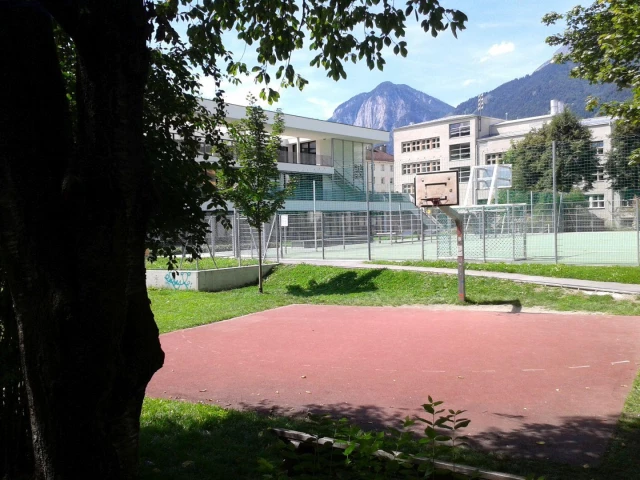 Profile of the basketball court Neue Mittelschule Hötting, Innsbruck, Austria
