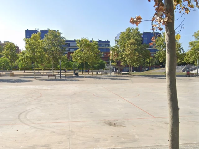Profile of the basketball court Carrer de la Boia, Vilanova i la Geltrú, Spain