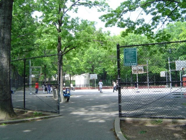 Profile of the basketball court Claremont Park, Bronx, NY, United States