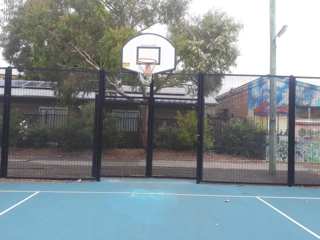 Profile of the basketball court Gladstone Park Courts, Balmain, Australia