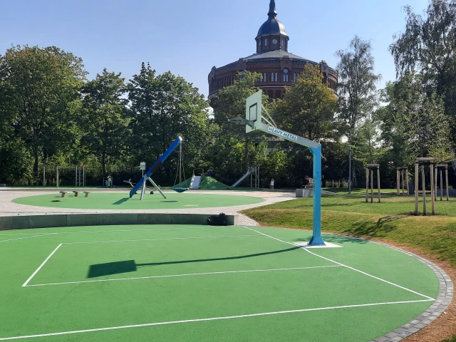 Profile of the basketball court Streetballcourt am Wasserturm, Kiel, Germany