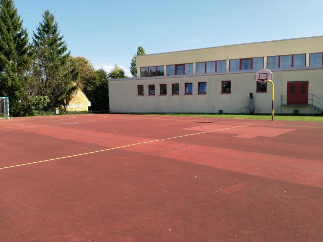 Profile of the basketball court Hinter dem Jugendzentrum Pur, Helmbrechts, Germany