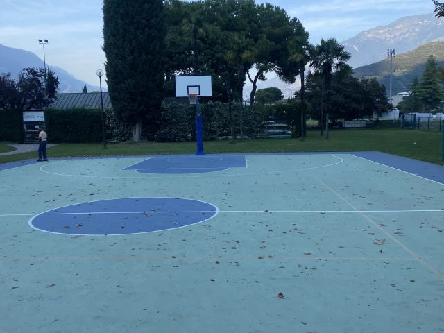 Profile of the basketball court Sabbioni Beach Court, Riva del Garda, Italy