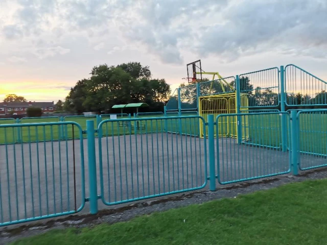 Profile of the basketball court Park Hill Recreation Ground, Kidlington, United Kingdom