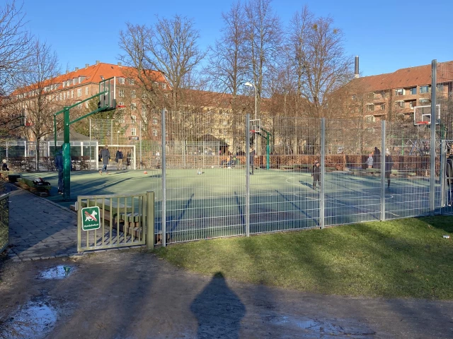 Profile of the basketball court Lindevangsparken , Frederiksberg, Denmark