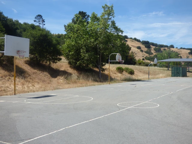 Basketball Courts at Pleasant Valley