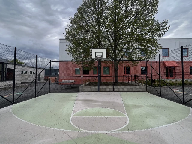 Profile of the basketball court Trångsundsskolan, Trångsund, Sweden