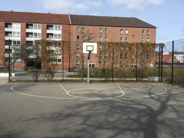 Profile of the basketball court Playground om Skotlands Plads, København, Denmark