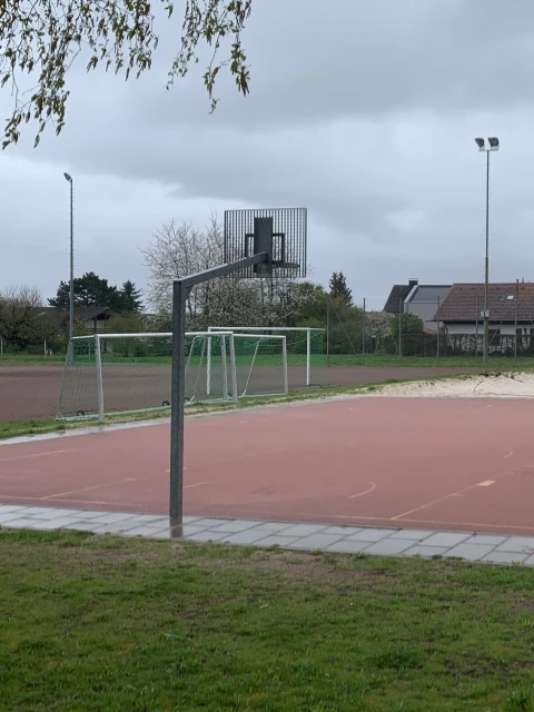 Profile of the basketball court Basketball Platz Nußdorf-Landau, Landau in der Pfalz, Germany