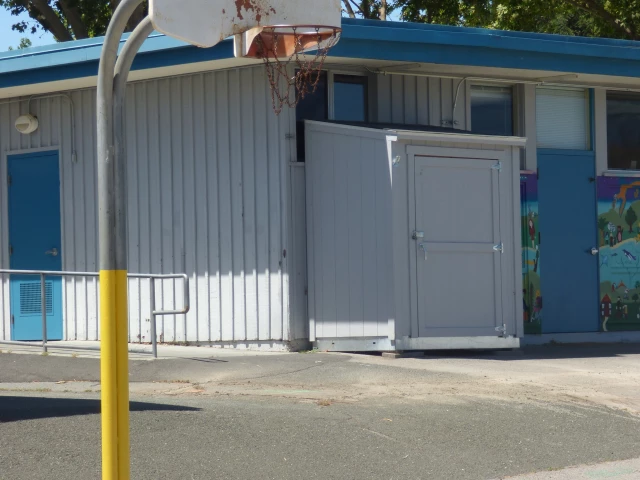 Profile of the basketball court Lynwood Elementary School, Novato, CA, United States